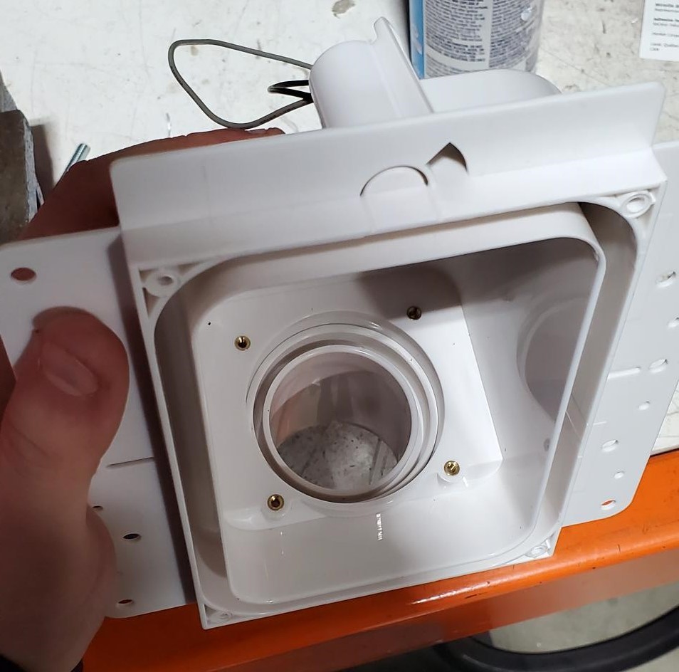 centralni-vysavace-retraflex-2