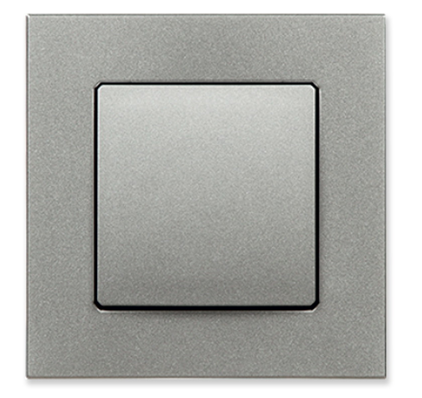 Zásuvkový komplet DECO - barva stříbrná. Praxí prověřený vysoce odolný a kvalitní instalační díl.